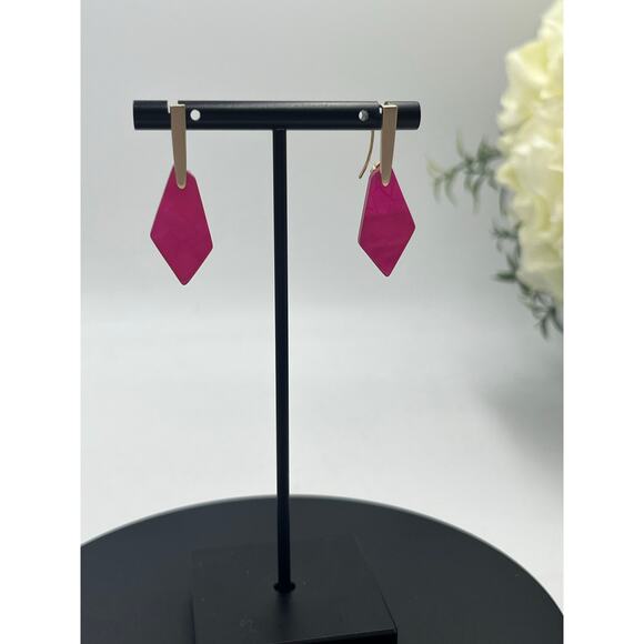 Kendra Scott Gianna Gold Plated Drop Dangle Earrings in Bright Pink Fuschia - Picture 2 of 11